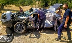 Li Dêrsimê otomobîl û kamyon li hev qelibîn: 2 mirî û 6 birîndar